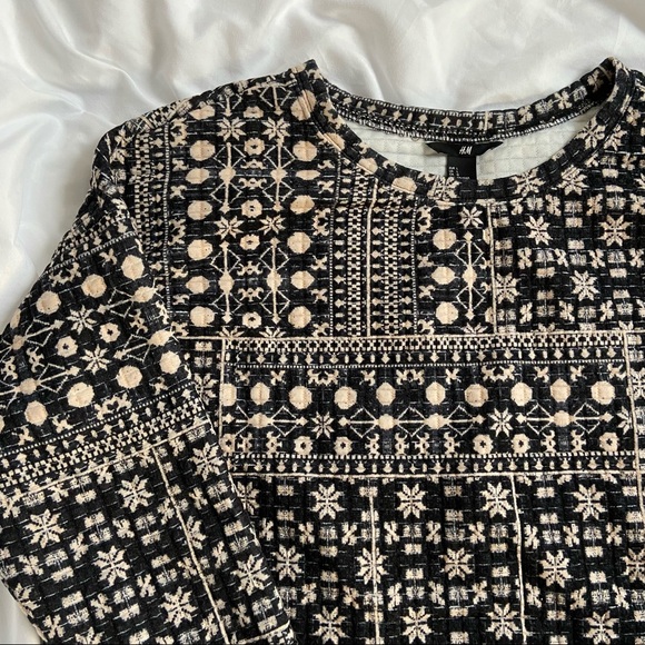 H&M Winter Sweater - Picture 3 of 3